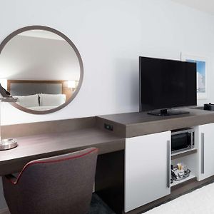 Chambre Accessible aux Personnes à Mobilité Réduite Lit King-Size